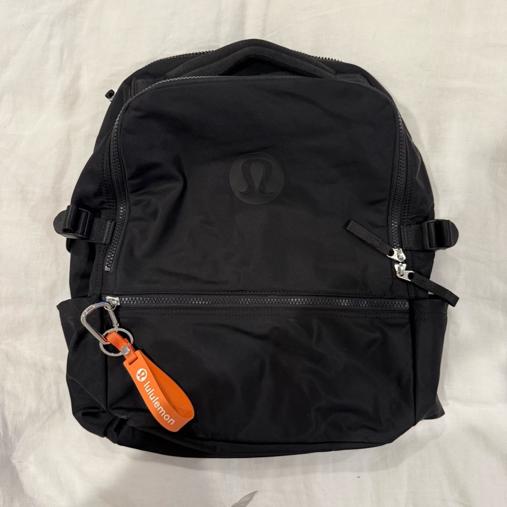 lululemon athletica new crew Backpack 22L - Picture 4 of 6